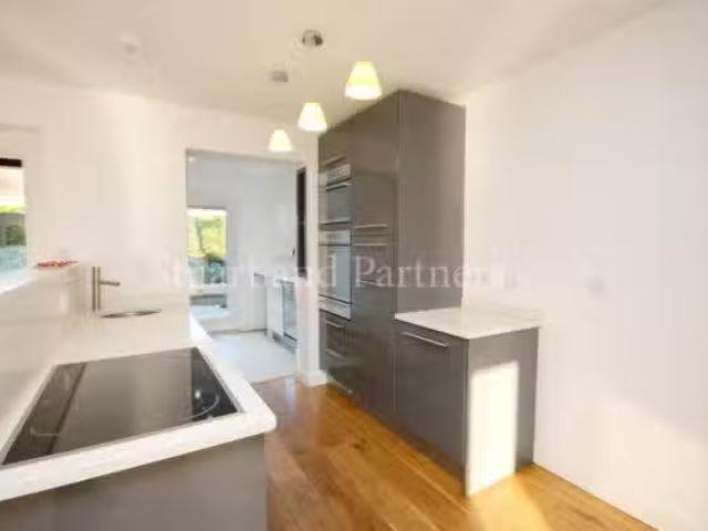 House for rent in Perryfields, West Sussex