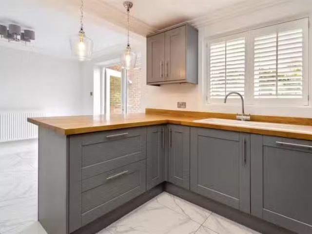 House for rent in Lane, Greater London