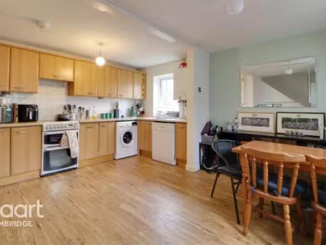 House for rent in Barnwell, Arbury