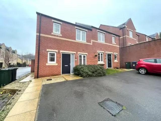 House for rent in Apperley Bridge, West Yorkshire