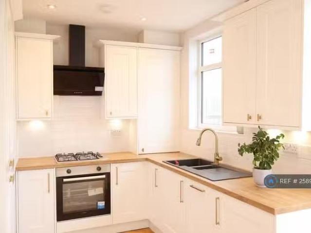 House for rent in Upper Elmers End, Greater London