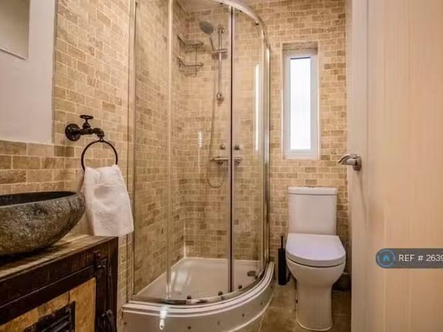 House for rent in St Albans, Five Acres