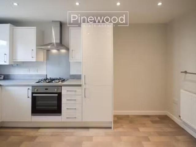 House for rent in Garden City, Wales