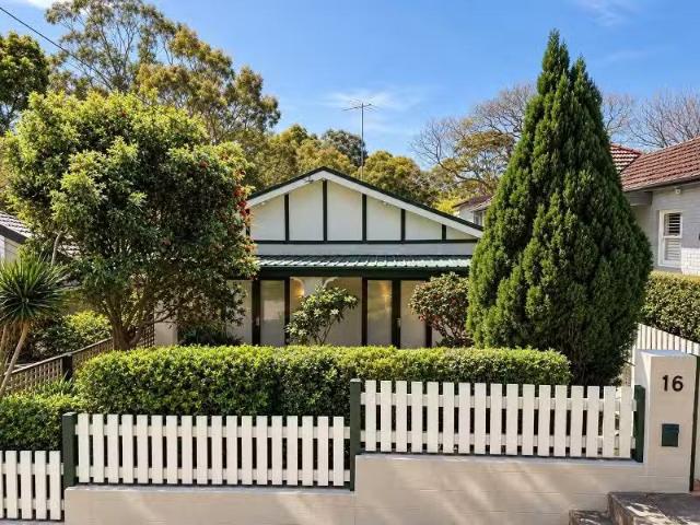 House for rent in Lower North Shore, Sydney