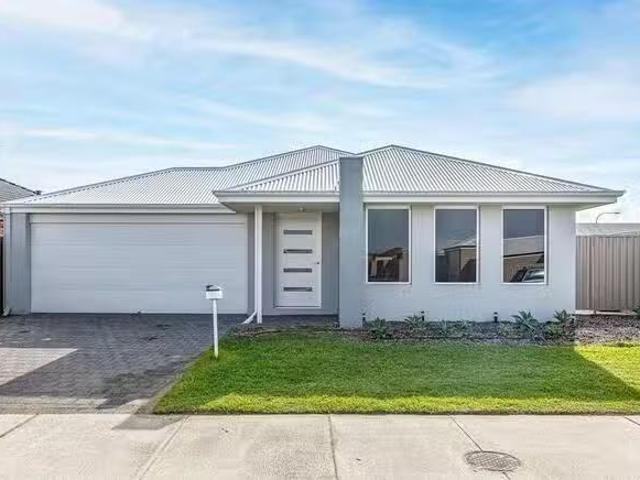 House for rent in Edmondson Park, Sydney