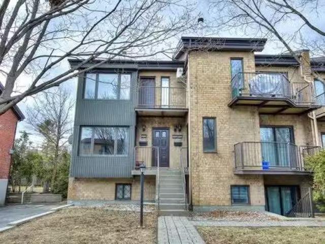 House for rent in Vimont, Laval (région administrative)