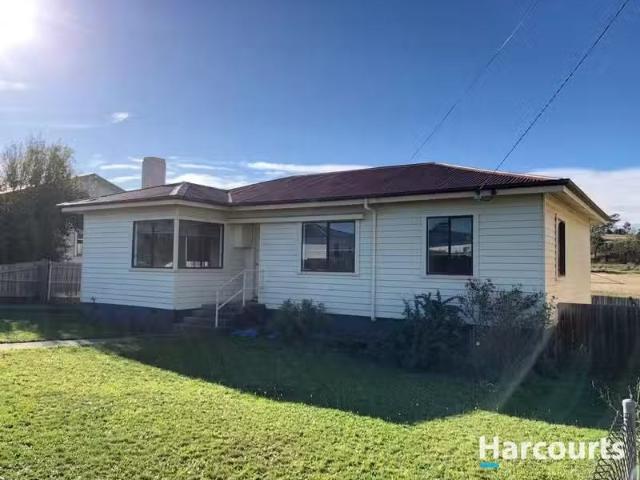 House for rent in Mayfield, Launceston