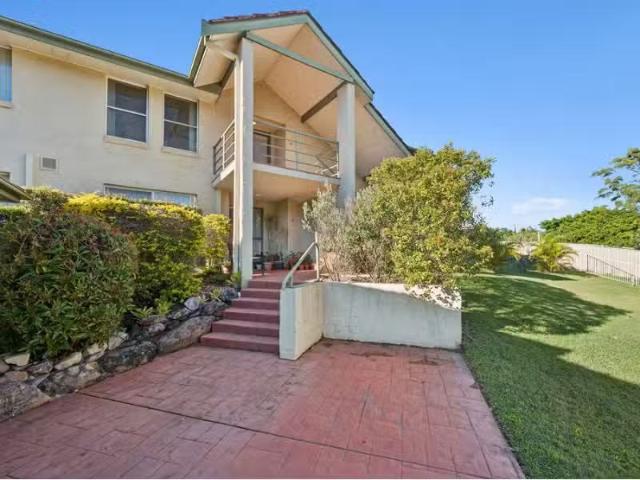 Condo for rent in Korora, New South Wales