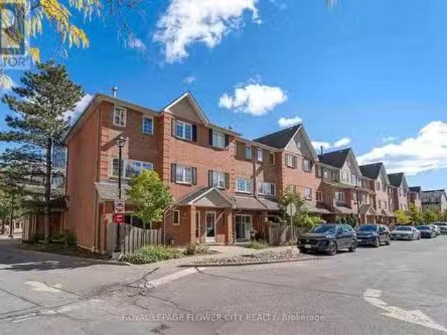 Condo for rent in Glen Grove, Pickering