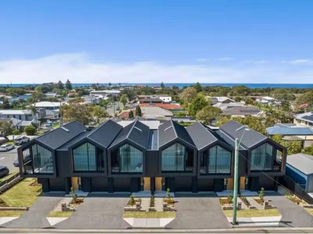 Condo for rent in Wollongong West, New South Wales