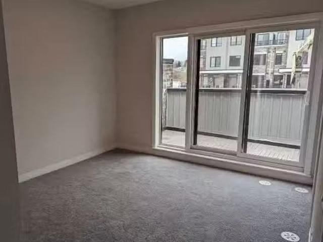 Condo for rent in Bradford West Gwillimbury, Ontario