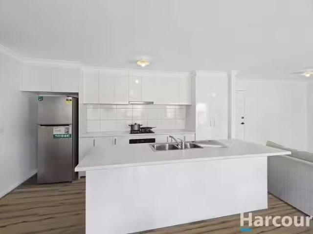 House for rent in Churchill, Victoria