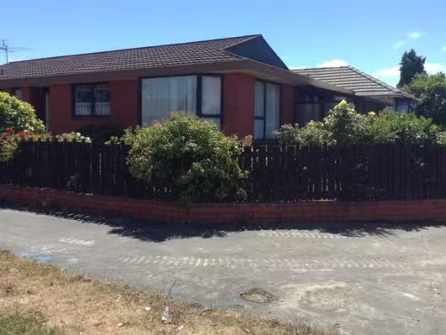 House for rent in Chaslands, Canterbury