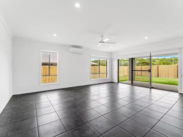House for rent in Nikenbah, Queensland