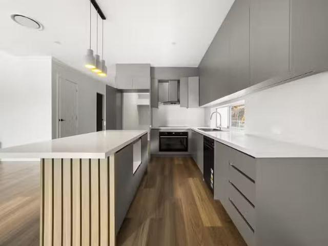 Condo for rent in Leumeah, New South Wales