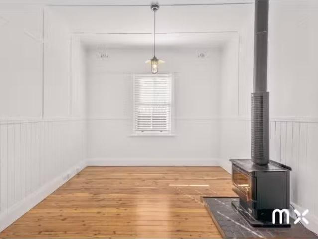 House for rent in Wollongong West, New South Wales