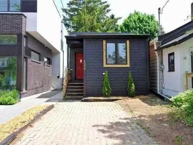 House for rent in Woburn, Ontario