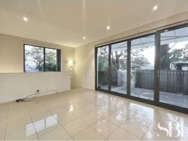 Condo for rent in Sydney, New South Wales