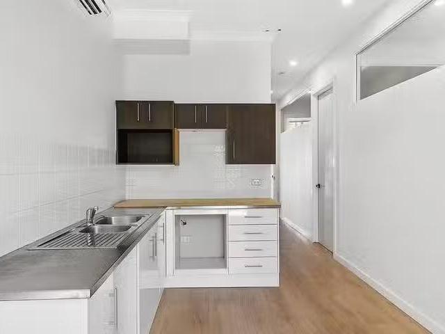 Apartment for rent in Forresters Beach, New South Wales