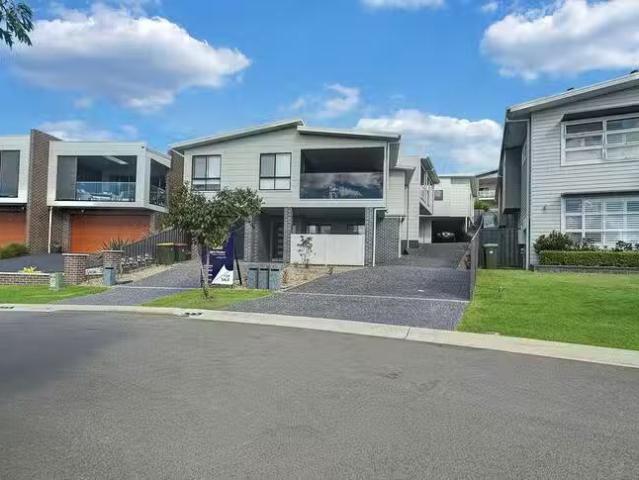 House for rent in Flinders, New South Wales