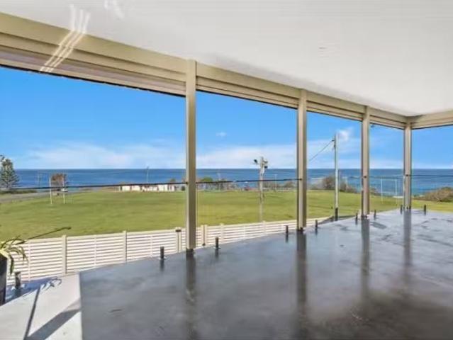 House for rent in Wollongong West, New South Wales