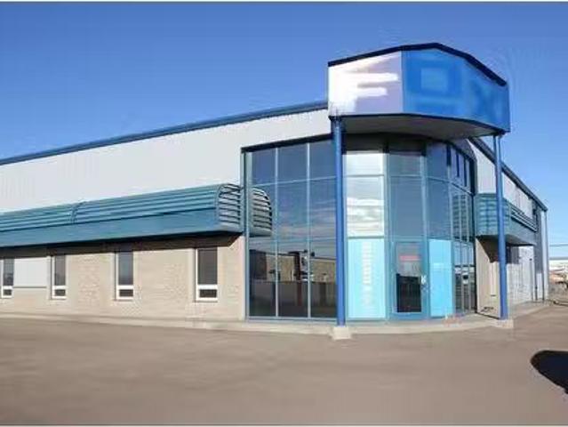 House for rent in Redcliff, Alberta