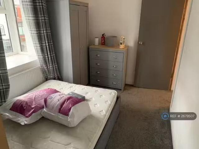 House for rent in Moses Gate, Lee Bank