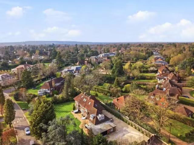 House for rent in Blackhills, Surrey