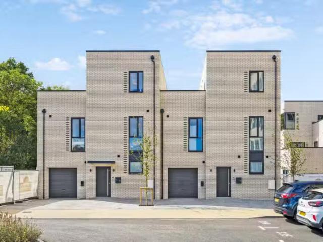 House for rent in Navestock Side, Essex