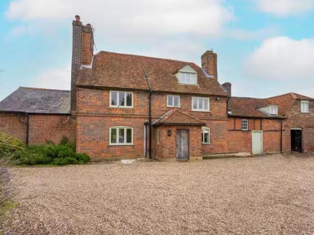 House for rent in Five Acres, Hertfordshire