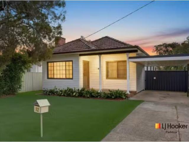 House for rent in East Hills, Sydney