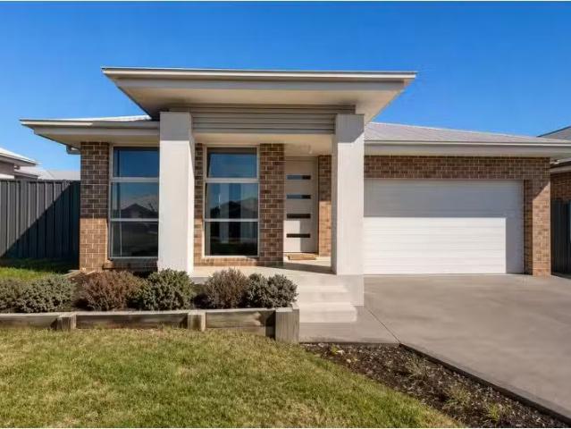 House for rent in Caerleon, New South Wales