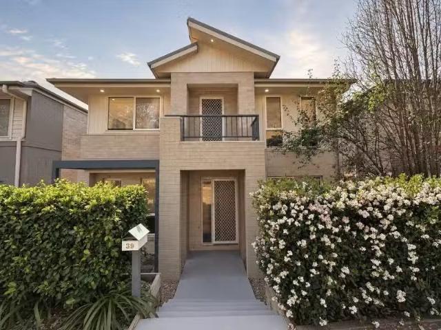 House for rent in Elderslie, Sydney