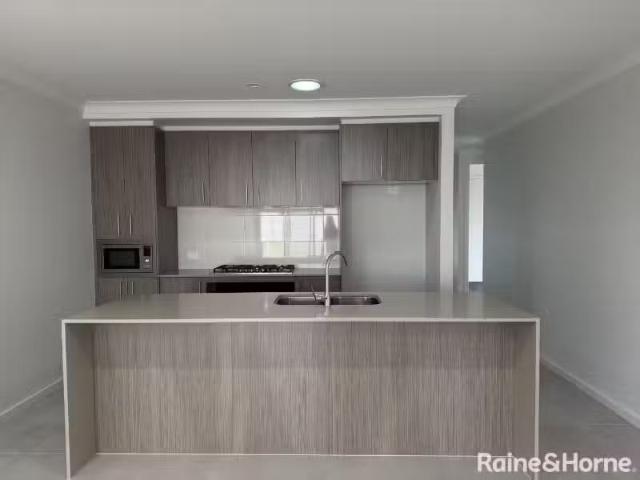 House for rent in Manchester Square, New South Wales