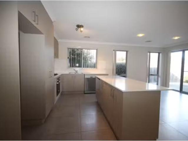 House for rent in Casey, Australian Capital Territory