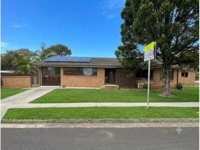 House for rent in Bradbury, Sydney