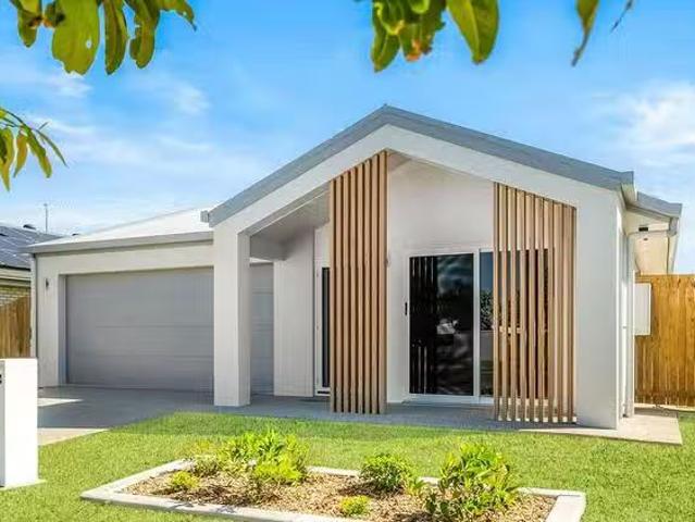 House for rent in Bucasia, Queensland
