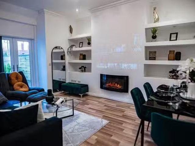 Apartment for rent in Burnedge, Greater Manchester