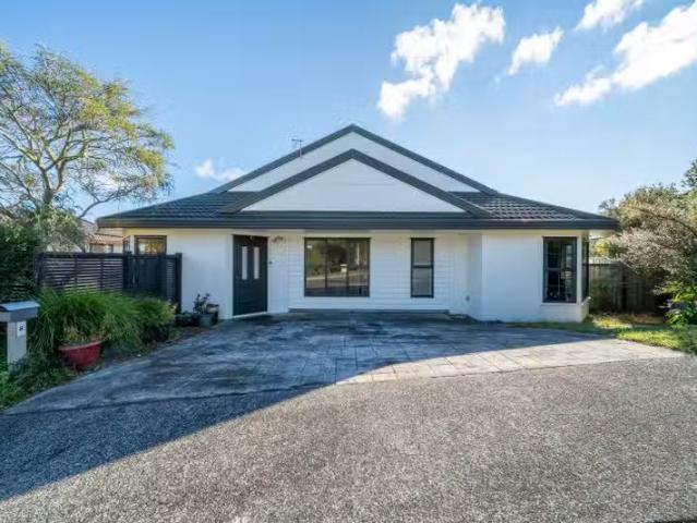 House for rent in Otakou