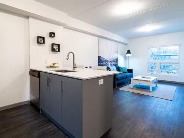 Condo for rent in Delta West, Hamilton