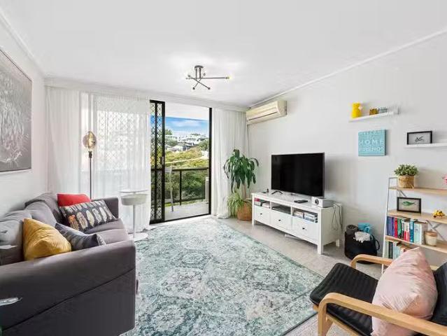 Apartment for rent in Toombul, Queensland