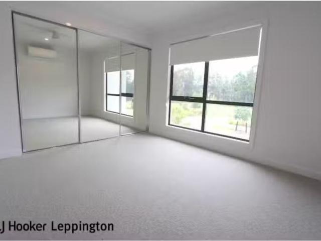 Condo for rent in Sydney, New South Wales