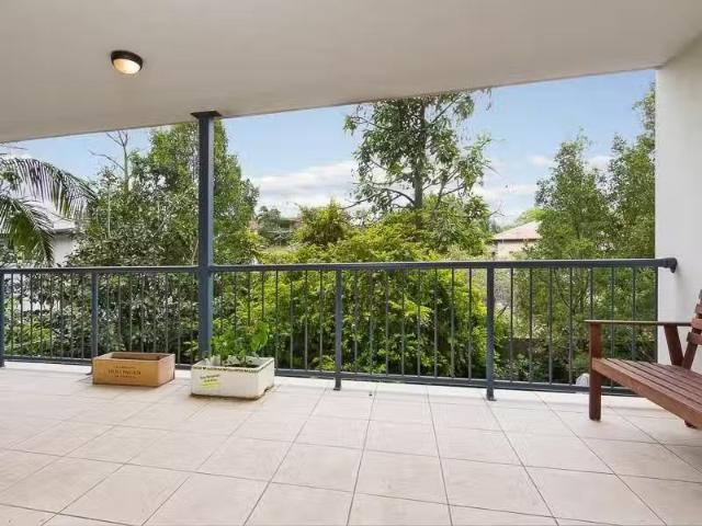 Apartment for rent in Toombul, Queensland