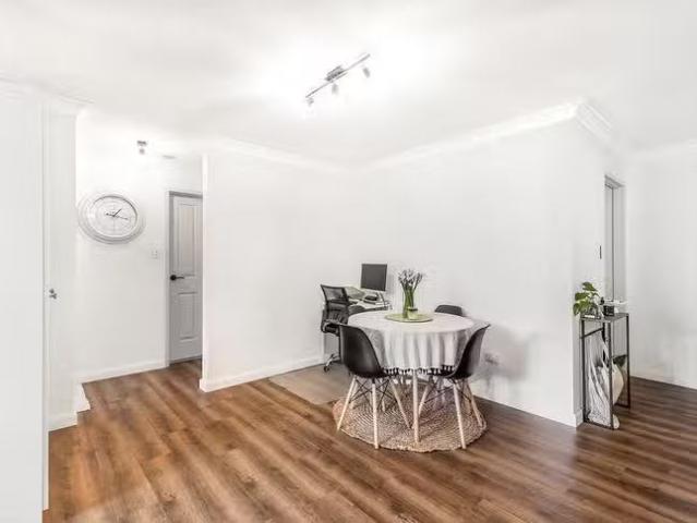 Apartment for rent in Gnotuk, Victoria