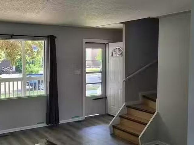 House for rent in Wedgewood, Alberta