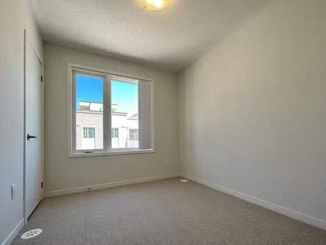 Condo for rent in York, Ontario