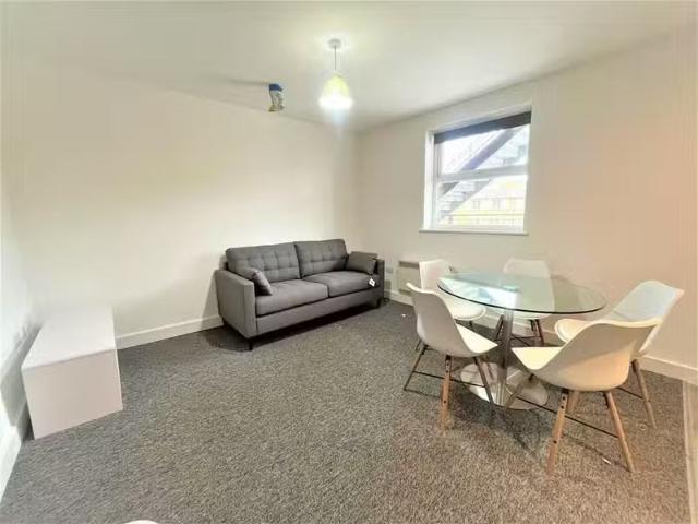 Apartment for rent in Hotwells, Feckenham