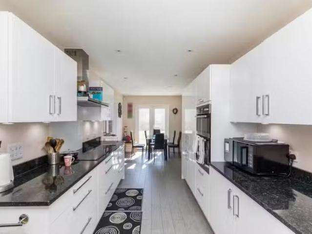 House for rent in Perryfields, West Sussex