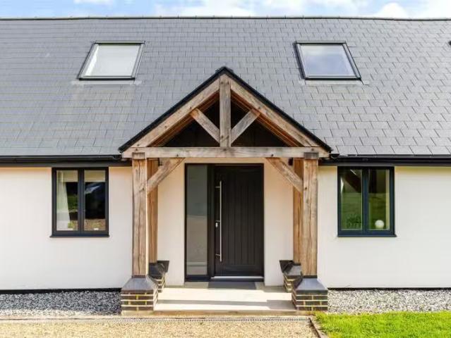 House for rent in Sandown Park, Kent