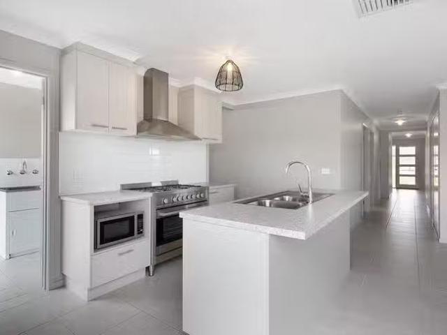 House for rent in Campbells Creek, Victoria